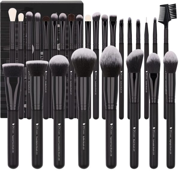 Professional Wooden Handle Makeup Brushes Kit for Foundation, Concealer, Powder, Face and Eye Makeup - Black